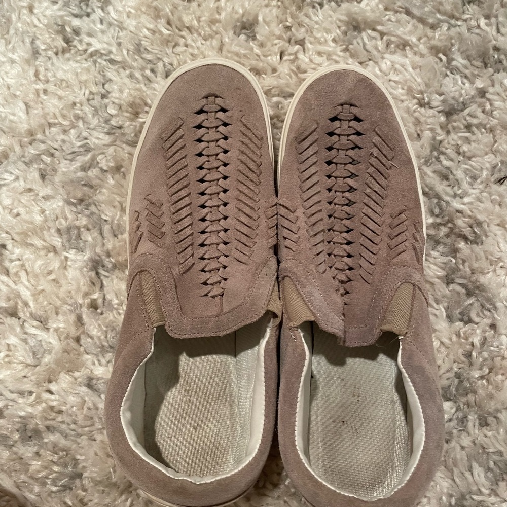 Marc fisher sneakers